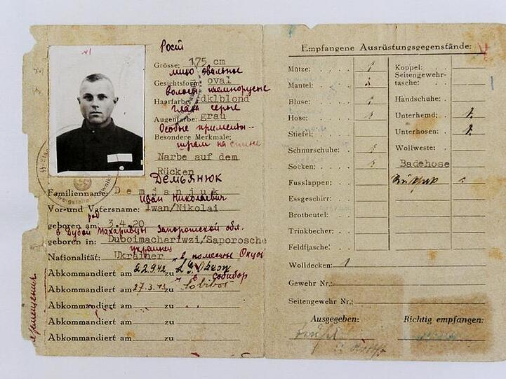 Das wichtigste Beweisstück ist authentisch: Der KZ-Aufseher-Ausweis von John Demjanjuk