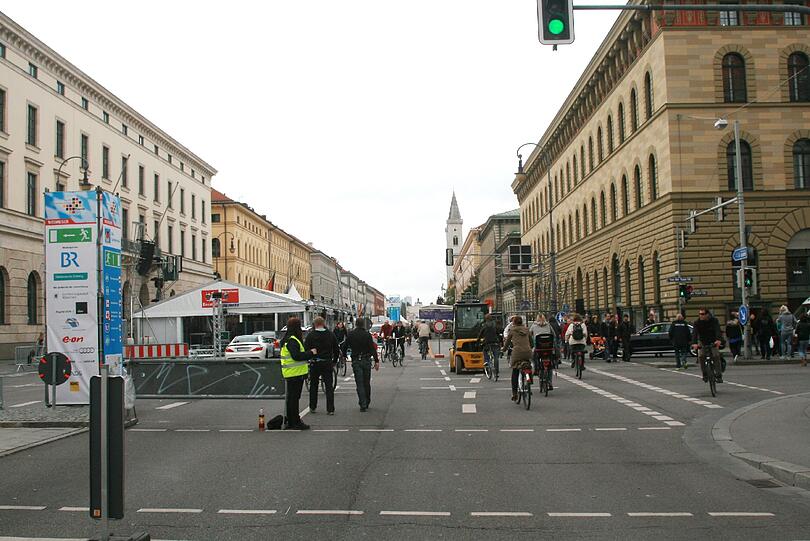 München bereitet sich für die große Feier zur Deutschen Einheit vor. Die Bilder