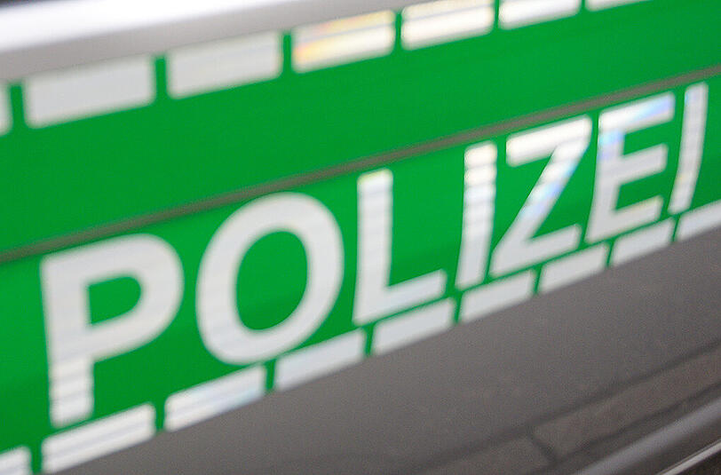 Gleich zwei Mal musste die Polizei anrücken, weil sie ein Ehepaar gestritten hat. (Symbolbild)