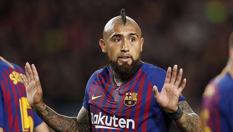 Arturo Vidal wechselte im Sommer 2018 für 18 Millionen Euro vom FC Bayern zum FC Barcelona. Arturo Vidal wechselte im Sommer 2018 für 18 Millionen Euro vom FC Bayern zum FC Barcelona.