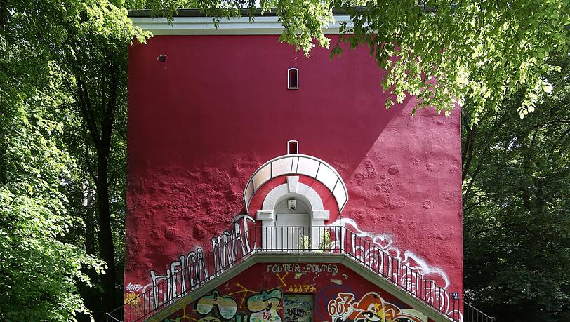 Blickfang: der Kunstbunker an der Quellenstraße 42. Blickfang: der Kunstbunker an der Quellenstraße 42.
