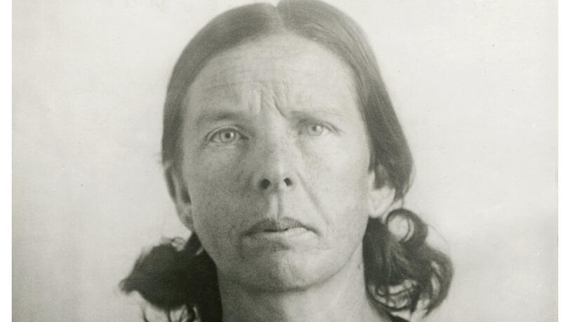 Anna Stögbauer war eine der über 350 nach Auschwitz deportierten Frauen, die zunächst in Aichach gefangen gehalten wurden. Anna Stögbauer war eine der über 350 nach Auschwitz deportierten Frauen, die zunächst in Aichach gefangen gehalten wurden.