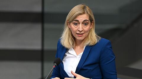 F&uuml;r Gesundheitsministerin Nina Warken steht ein Jobwechsel an. (Archivbild)