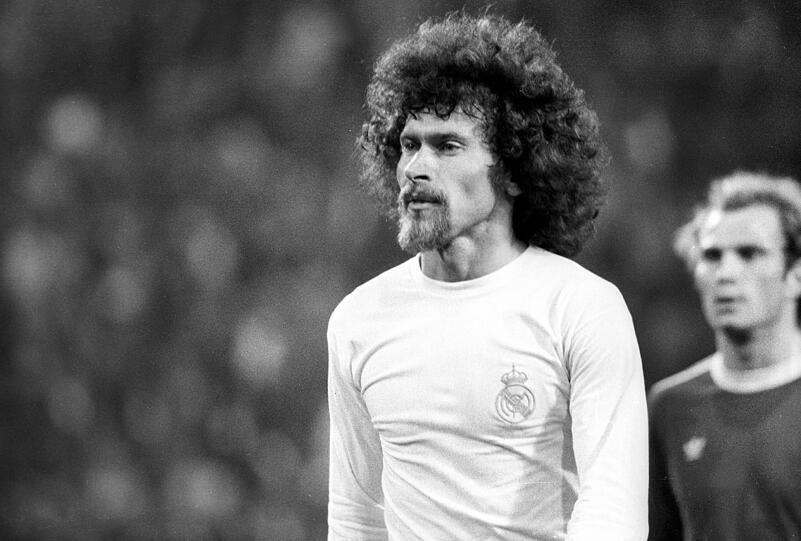 1976: Blass im Rückspiel: Reals Paul Breitner.