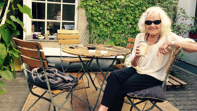 Geht mit 93 Jahren erneut auf Wohnungssuche: Lilo Münch möchte nicht mehr im Seniorenheim bleiben.