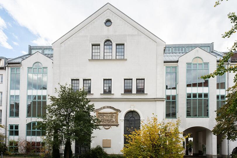 Die Akademie hatte das Haus saniert und aufgestockt. Jetzt steht es leer.