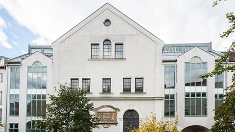 Die Akademie hatte das Haus saniert und aufgestockt. Jetzt steht es leer.