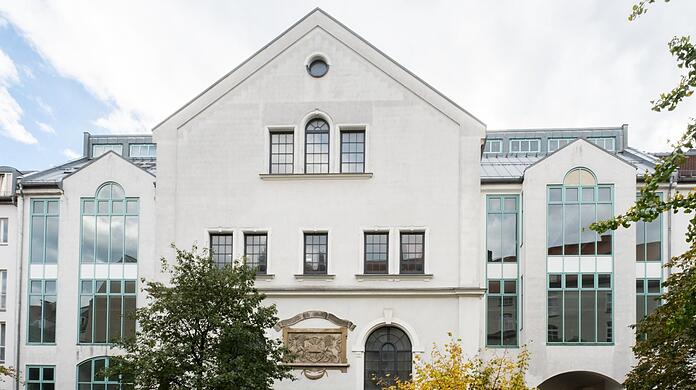 Die Akademie hatte das Haus saniert und aufgestockt. Jetzt steht es leer.