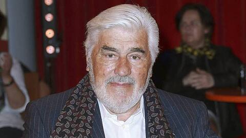 Mario Adorf begann seine Leinwandkarriere 1954 mit dem Film "08/15", in dem auch Joachim Fuchsberger mitspielte