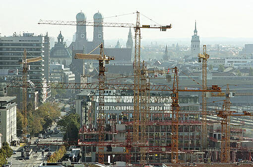 Noch boomt der Bau in der Landeshauptstadt &ndash; 2025 jedoch steht diese Branche klar auf der Verliererseite.