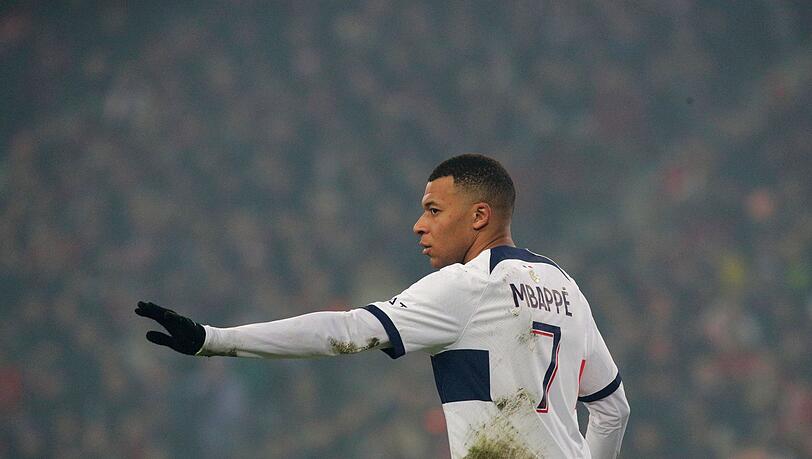Es gibt weiter Spekulationen um PSG-Star Kylian Mbappé.