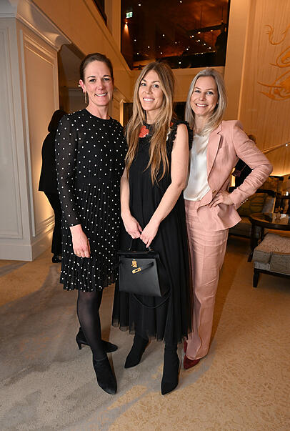 Prof. Katharina Storck, Dr. Julia Jakobus und Prof. Andrea Achtnich beim Jahresauftakt des "Club der europ&auml;ischen Unternehmerinnen".