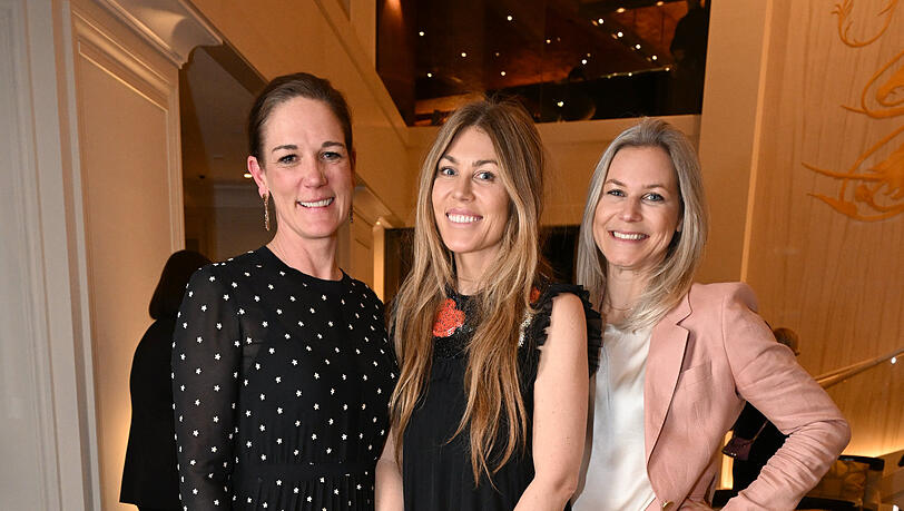 Prof. Katharina Storck, Dr. Julia Jakobus und Prof. Andrea Achtnich beim Jahresauftakt des "Club der europ&auml;ischen Unternehmerinnen".
