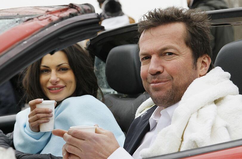 Am Set von "Alarm für Cobra 11" : Lothar Matthäus und seine Freundin Joanna spielen sich selbst.