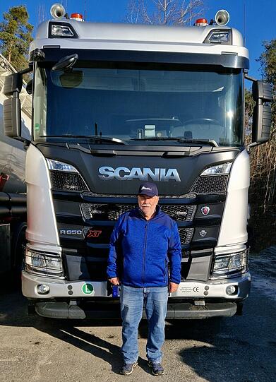 Transportunternehmer Gunther Weber fährt heute mit 50 Kollegen aus der Oberpfalz zur Brummi-Demo nach München. Die hohen LKW-Mautgebühren und einiges mehr mag er nicht mehr hinnehmen.