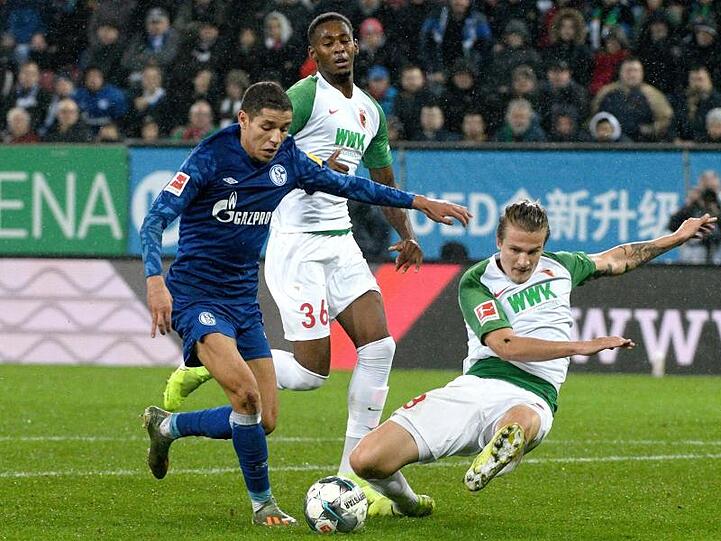 War erneut der Matchwinner beim FC Schalke 04: Amine Harit (l).