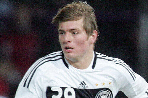 &bdquo;Ob ich bei den Bayern bleibe, liegt an mir&ldquo;: Supertalent Toni Kroos wird nicht nur vom Club, sondern auch von Erstliga-Vereinen heftig umworben.