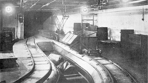 Die Post-U-Bahn im Jahr 1910. Jahrzehntelang soll sie dann Post zum und vom Hauptbahnhof transportieren.