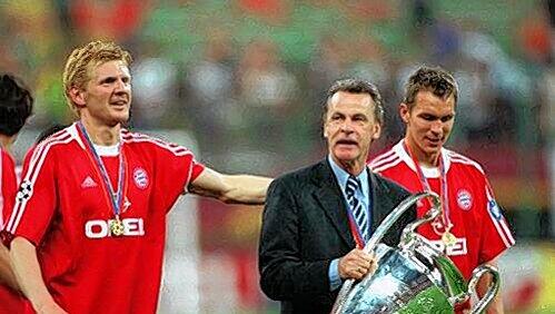 Vor neun Jahren gab es für die Bayern zum bislang letzten Mal den Henkelpott: Trainer Ottmar Hitzfeld und Kapitän Stefan Effenberg. Vor neun Jahren gab es für die Bayern zum bislang letzten Mal den Henkelpott: Trainer Ottmar Hitzfeld und Kapitän Stefan Effenberg.