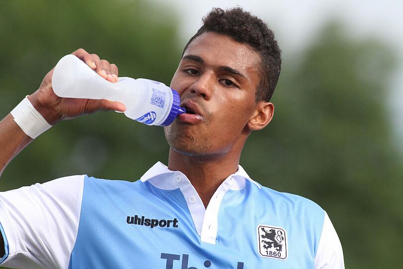Rubin Okotie: Der österreichische Sturmtank war letzte Saison als Leihspieler in Dänemark erfolgreich und kommt von Austria Wien. Für Moniz steht der 27-Jährige in der &bdquo;Alles-oder-Nichts&ldquo;-Phase seiner Karriere. Okotie ist sicher eine Wundertüte, mit den Anlagen zum Stammspieler. Seine Torgefährlichkeit konnte er noch nicht unter Beweis stellen. Prognose: 60%