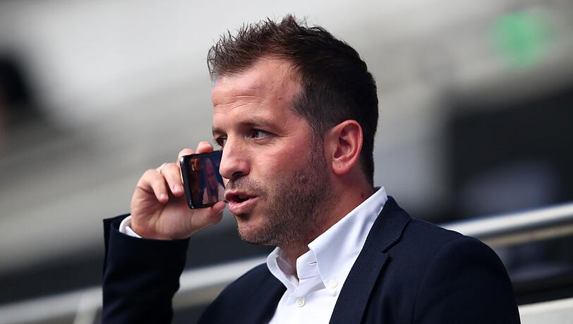 Rafael van der Vaart erwartet mit seiner Frau Estavana Polman erneut Nachwuchs. Rafael van der Vaart erwartet mit seiner Frau Estavana Polman erneut Nachwuchs.