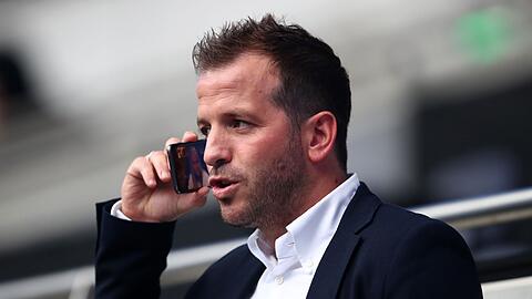 Rafael van der Vaart erwartet mit seiner Frau  Estavana Polman erneut Nachwuchs.