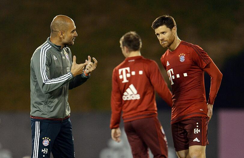 Die Bilder vom ersten Bayern-Trainig in Doha (Katar)