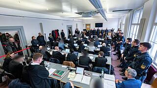 Männer nach Tankstellen-Angriff zu langer Haft verurteilt