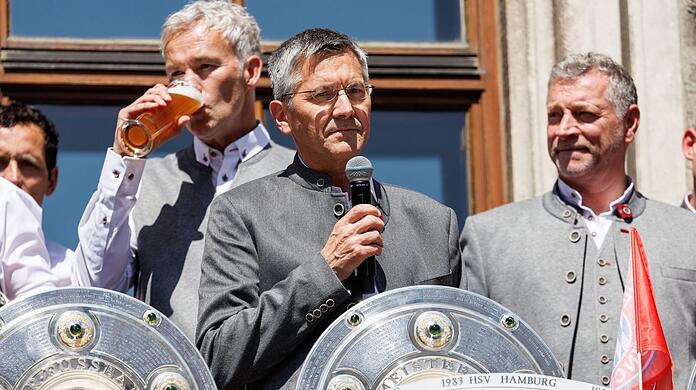 Verteidigt seine Angestellten: Bayern-Präsident Hainer.