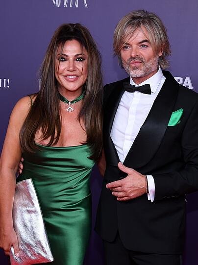 Hoppla, Simone Thomalla sorgt neben Nicolino Hermano für einen Busen-Blitzer.