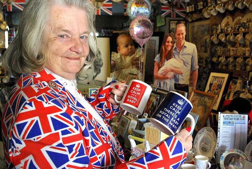 Margaret Tyler hat 10 000 Stücke rund um die britische Königsfamilie gesammelt.