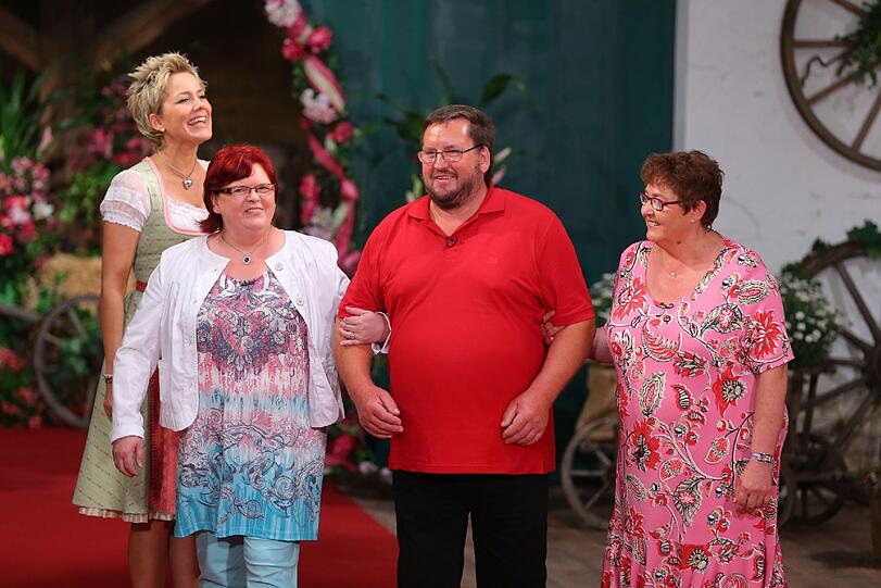 Pferdefreund Helmut und seine potenziellen Herzdamen Angela und lona