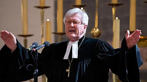 Heinrich Bedford-Strohm, Landesbischof der Evangelisch-Lutherischen Kirche, hält einen Gottesdienst. Foto: Sven Hoppe/dpa
