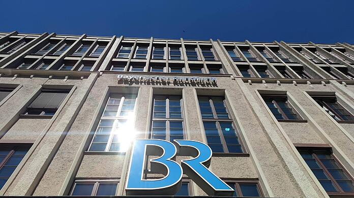 Ob denkmalgeschützt oder nicht: Der BR Studiobau in der Maxvorstadt soll unbedingt erhalten bleiben, wenn es nach dem Bezirksausschuss geht.