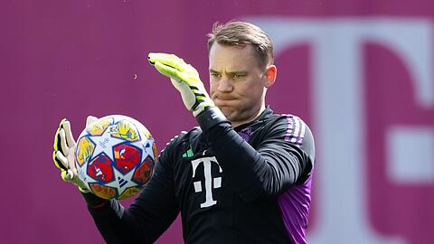 Torwart Manuel Neuer von München in Aktion.