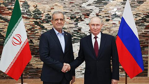 Russland unterstützt den Iran einem Bericht zufolge mit einem geheimen Militärprojekt. (Archivbild) Russland unterstützt den Iran einem Bericht zufolge mit einem geheimen Militärprojekt. (Archivbild)