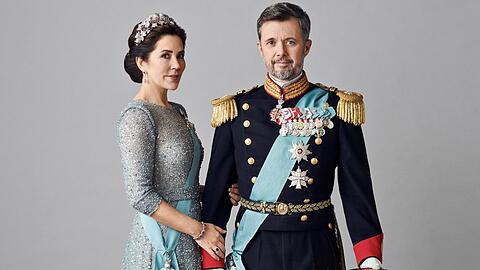 Mary und Frederik von Dänemark versprühen Glamour auf ihren neuen Porträts.