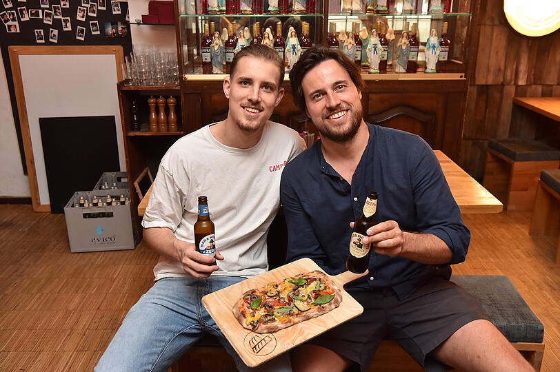 Die beiden Gastgeber und Gesch&auml;ftspartner Konstantin Graf von Keyserlingk (r.) und Darius Falterbacher.