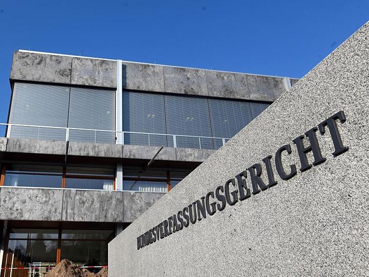 Die AfD Sachsen ist mit einer Verfassungsbeschwerde in Karlsruhe gescheitert.