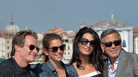 Rande Gerber, Cindy Crawford, Amal Alamuddin und George Clooney in Venedig.