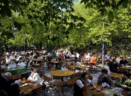 Im Augustiner Biergarten trifft sich AZ-Leserin Silke Hessel gern mit anderen Müttern, wie sie schreibt.