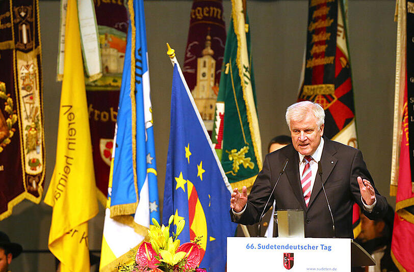 Horst Seehofer beim Pfingsttreffen der Sudetendeutschen in Augsburg.