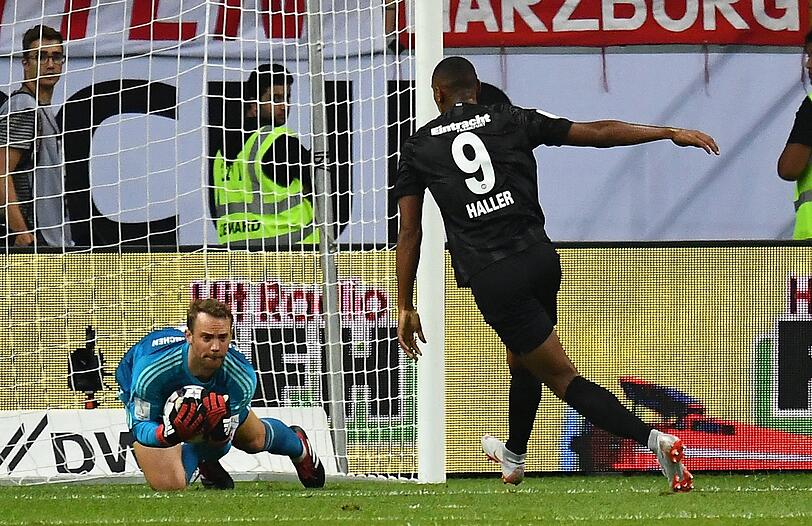 MANUEL NEUER - NOTE 3: Erstes Pflichtspiel für den Torhüter seit Herbst 2017. Hat im Training mit Toni Tapalovic mehr zu tun und stressigere Einheiten.