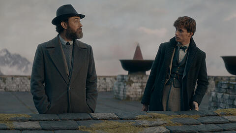 Brüder im Zauber-Geiste: Dumbledore (Jude Law, links) und Newt (Eddie Redmayne).