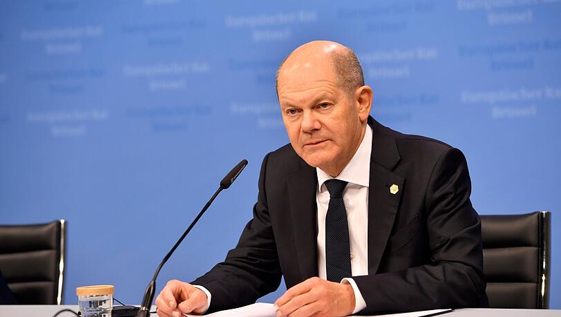 "Mein Eindruck ist, das läuft. Aber es wird natürlich nicht einfach gehen", sagt Bundeskanzler Olaf Scholz zu den Panzerlieferungen für die Ukraine.