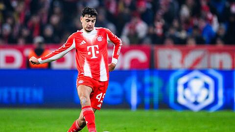 Aleksandar Pavlović trainiert wieder beim FC Bayern. (Archivbild)