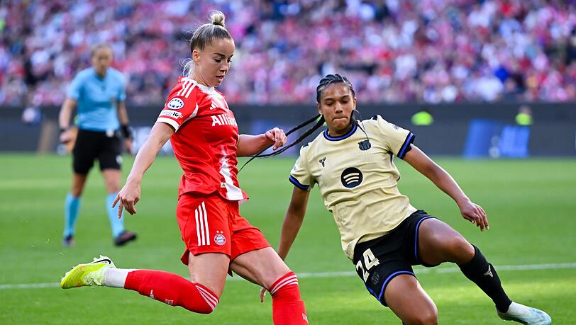 War vor dem 0:1 unaufmerksam: M&uuml;nchens Giulia Gwinn (l).