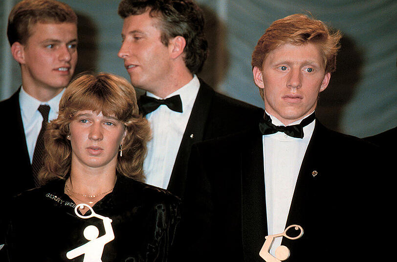 Vor 30 Jahren gewinnt der damals 17-jährige Boris Becker in Wimbledon. Ein Ereignis, das den Profisport verändert. Und sein Leben. Boris heute, Boris damals - die besten Bilder.