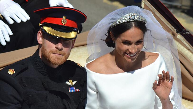 Prinz Harry und Herzogin Meghan haben am 19. Mai 2018 auf Schloss Windsor geheiratet. Inzwischen haben sie zwei Kinder und leben in Kalifornien.