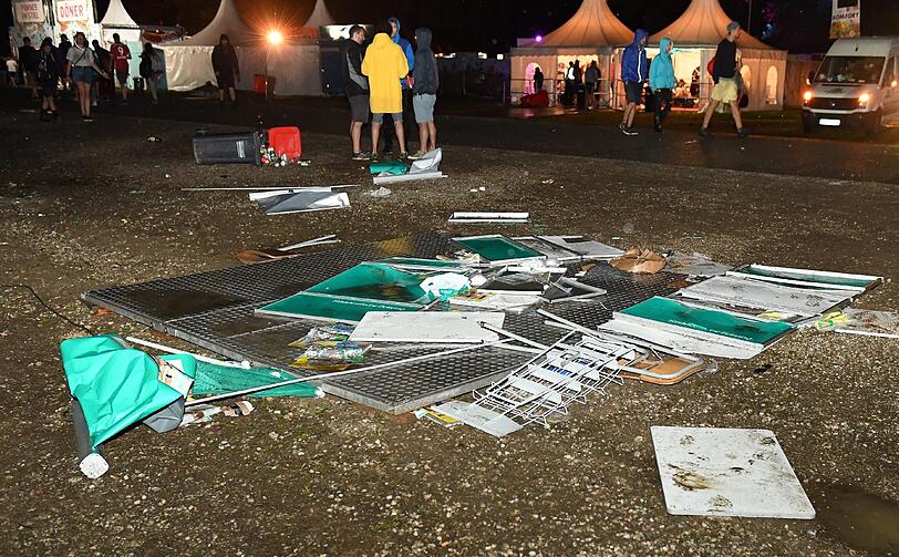 Schwere Unwetter sorgten in ganz Bayern für Chaos und Verwüstung. Die Bilder.